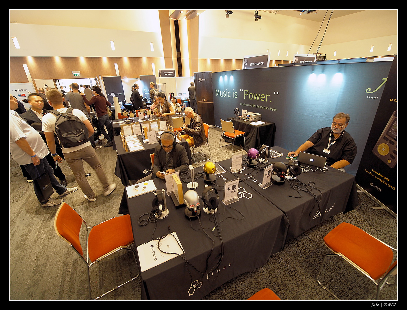 2017   10   Salon HC Paris   24